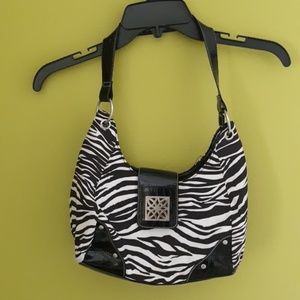 Medium Sized Zebra Print Purse